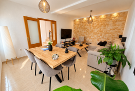 listing listing