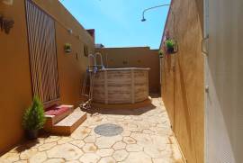 listing listing