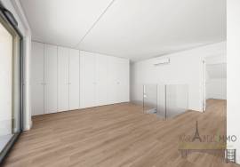 T3 Exceptional Duplex in Montijo – Large volumes, terrace and energy performance T3 Exceptional Duplex in Montijo – Large volumes, terrace and energy performance