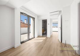 T3 Exceptional Duplex in Montijo – Large volumes, terrace and energy performance T3 Exceptional Duplex in Montijo – Large volumes, terrace and energy performance