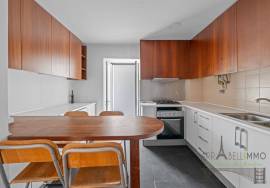3 bedroom apartment with covered terrace and unobstructed views over the vegetation, in Calçada da Estrela, Lisbon 3 bedroom apartment with covered terrace and unobstructed views over the vegetation, in Calçada da Estrela, Lisbon