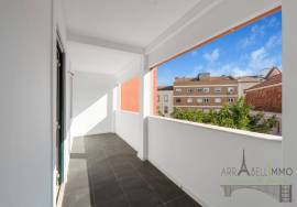 3 bedroom apartment with covered terrace and unobstructed views over the vegetation, in Calçada da Estrela, Lisbon 3 bedroom apartment with covered terrace and unobstructed views over the vegetation, in Calçada da Estrela, Lisbon