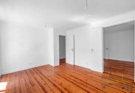 3 bedroom apartment with covered terrace and unobstructed views over the vegetation, in Calçada da Estrela, Lisbon 3 bedroom apartment with covered terrace and unobstructed views over the vegetation, in Calçada da Estrela, Lisbon