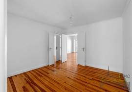 3 bedroom apartment with covered terrace and unobstructed views over the vegetation, in Calçada da Estrela, Lisbon 3 bedroom apartment with covered terrace and unobstructed views over the vegetation, in Calçada da Estrela, Lisbon