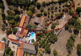 Fully refurbished luxury 5 bedroom farmhouse with swimming pool on a plot of 1451 m2 located in Patã de Cima in Boliqueime. Fully refurbished luxury 5 bedroom farmhouse with swimming pool on a plot of 1451 m2 located in Patã de Cima in Boliqueime.