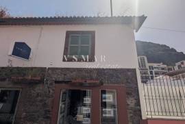 Building in the Heart of Ribeira Brava – Madeira