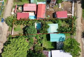 Excellent 2 Bed Villa with 2 land plots For Sale in Uvita Costa Rica
