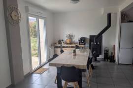 Houses for rent - 4 rooms - 65 m2 - TAUPONT - (56800) Houses for rent - 4 rooms - 65 m2 - TAUPONT - (56800)