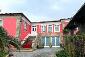 Fully Renovated 4 Bedroom Manor House in Barcelos (Faria) | 1638m² Land, Garage and Stone Annexes Fully Renovated 4 Bedroom Manor House in Barcelos (Faria) | 1638m² Land, Garage and Stone Annexes