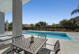 Alvor | Alto Golf Course – Stunning 3+1-bedroom villa with pool, landscaped gardens and golf course setting