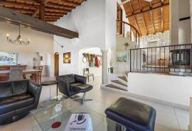 Carvoeiro - Traditional style villa with private pool and landscaped gardens Carvoeiro - Traditional style villa with private pool and landscaped gardens