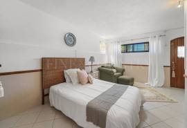 Carvoeiro - Traditional style villa with private pool and landscaped gardens Carvoeiro - Traditional style villa with private pool and landscaped gardens