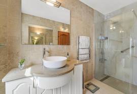 Carvoeiro - Traditional style villa with private pool and landscaped gardens Carvoeiro - Traditional style villa with private pool and landscaped gardens