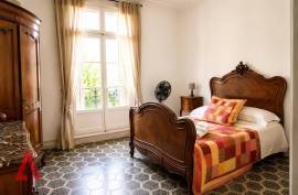 9 room, 270m2 Character property for sale in Magalas - 549 000 € * 9 room, 270m2 Character property for sale in Magalas - 549 000 € *