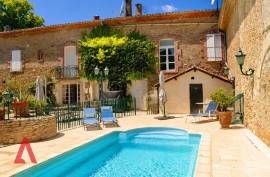 9 room, 270m2 Character property for sale in Magalas - 549 000 € *