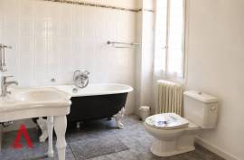 9 room, 270m2 Character property for sale in Magalas - 549 000 € * 9 room, 270m2 Character property for sale in Magalas - 549 000 € *