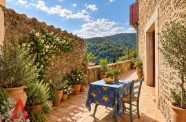 5 room, 160m2 Character property for sale in Cabrerolles - 225 000 € * 5 room, 160m2 Character property for sale in Cabrerolles - 225 000 € *