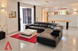 10 room, 270m2 Villa for sale in Caux - 520 000 € * 10 room, 270m2 Villa for sale in Caux - 520 000 € *