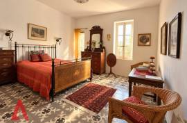 7 room, 226m2 House for sale in Servian - 445 000 € * 7 room, 226m2 House for sale in Servian - 445 000 € *