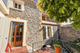 7 room, 226m2 House for sale in Servian - 445 000 € * 7 room, 226m2 House for sale in Servian - 445 000 € *