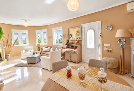 FABULOUS SUNNY VILLA WITH HEATED SWIMMING POOL AND VIEWS
