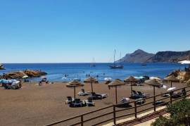 listing listing