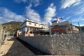 listing listing