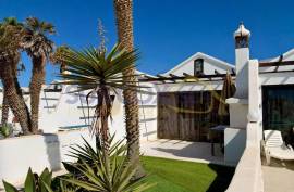 1 Bedroom Bungalow For Sale