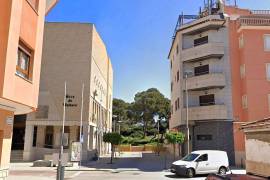 listing listing