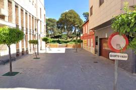 listing listing