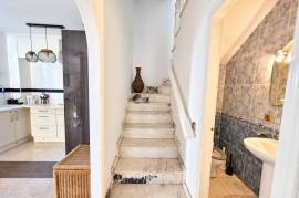 listing listing