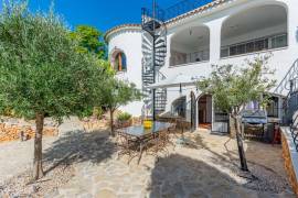 listing listing