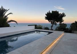listing listing