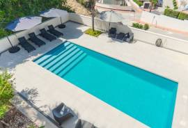 listing listing