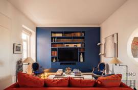 A French Art of Living in the Heart of Lisbon – Architect's Duplex between Estrela and the Parliament A French Art of Living in the Heart of Lisbon – Architect's Duplex between Estrela and the Parliament