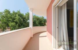 Cascais Costa da Guia – 3-Bedroom Apartment with Southeast Terrace, Master Suite and Sea View