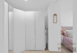 Lisbon | Rua da Glória — A Charming Retreat with a Private Patio in the Heart of the City