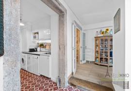 Lisbon | Rua da Glória — A Charming Retreat with a Private Patio in the Heart of the City