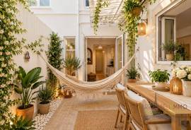 Lisbon | Rua da Glória — A Charming Retreat with a Private Patio in the Heart of the City