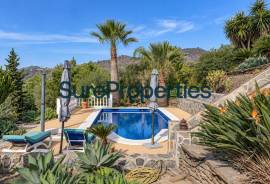 Exclusive villa with sea views, pool and large outdoor spaces in Sayalonga, Costa del Sol Exclusive villa with sea views, pool and large outdoor spaces in Sayalonga, Costa del Sol