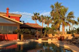 Luxury 4 Bed Villa For Sale In Desert Springs Golf Resort Spain