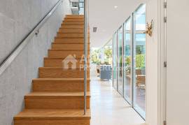 Modern 2 bedroom villa in a luxurious gated community near the Marina in Vilamoura, Algarve