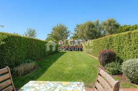 Modern 2 bedroom villa in a luxurious gated community near the Marina in Vilamoura, Algarve