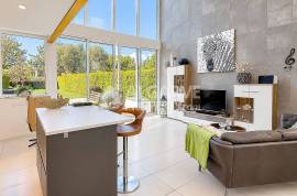 Modern 2 bedroom villa in a luxurious gated community near the Marina in Vilamoura, Algarve