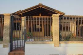 Family house for sale by moving from Paraguay