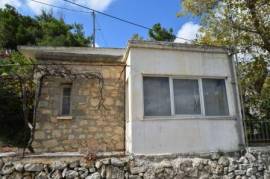 Old house on two floors for renovation in Pano Episkopi.