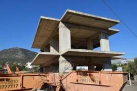 Construction in concrete in Agios Nikolaos on the way to Kritsa.
