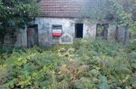 House For Restoration, Lustosa, Lousada