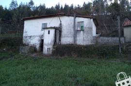 2 Houses for Restoration, Sto. Estevão de Barrosas, Lousada