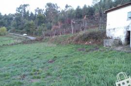 2 Houses for Restoration, Sto. Estevão de Barrosas, Lousada